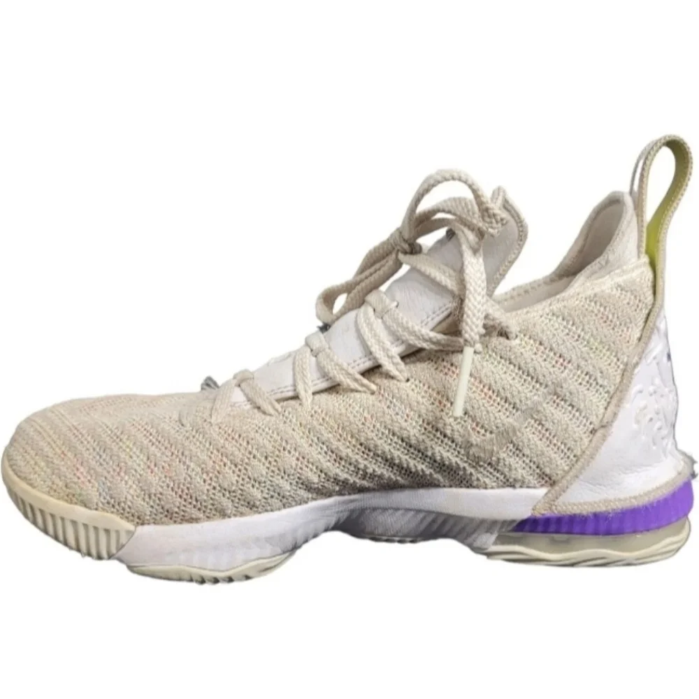 Nike Lebron XVI Size 6.5Y GS Grape Buzz LightYear‎ White Volt AQ2465-102 SB6